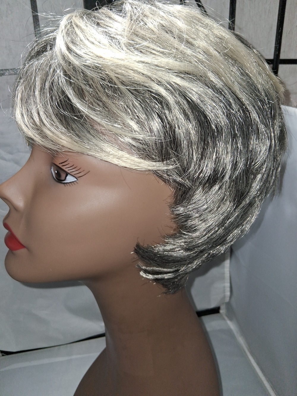 Source Unknown Short Layered Wig in Silver Blonde and Dark Gray